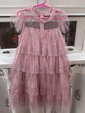 Girls Pink Tiered Tulle Party Dress with Gold Star Accents 130 (7)